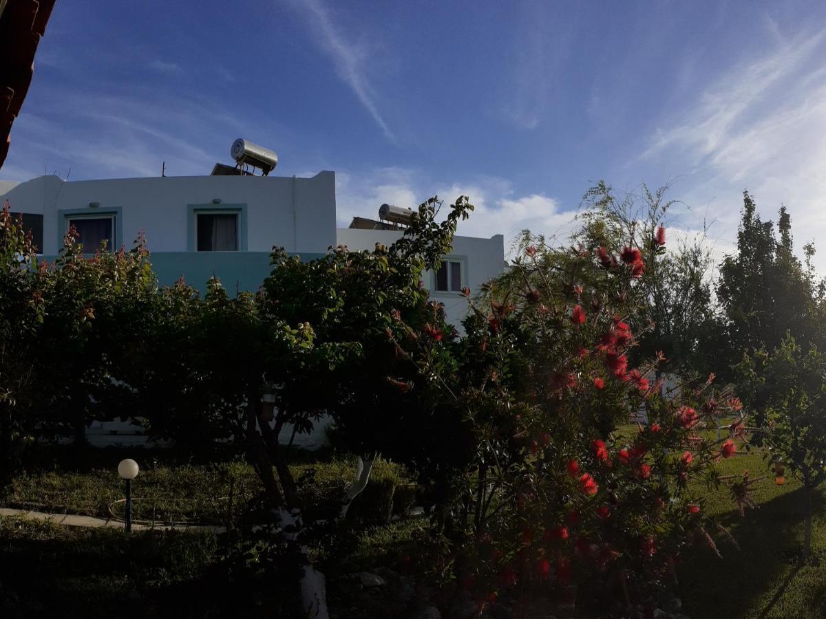 Zikas Apartments Marmari  Exterior photo