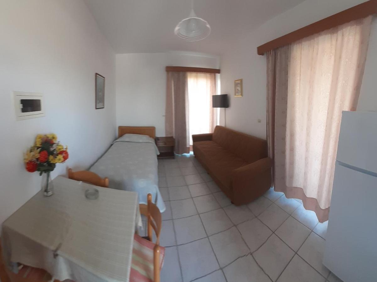 Zikas Apartments Marmari  Exterior photo